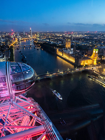 London by night
